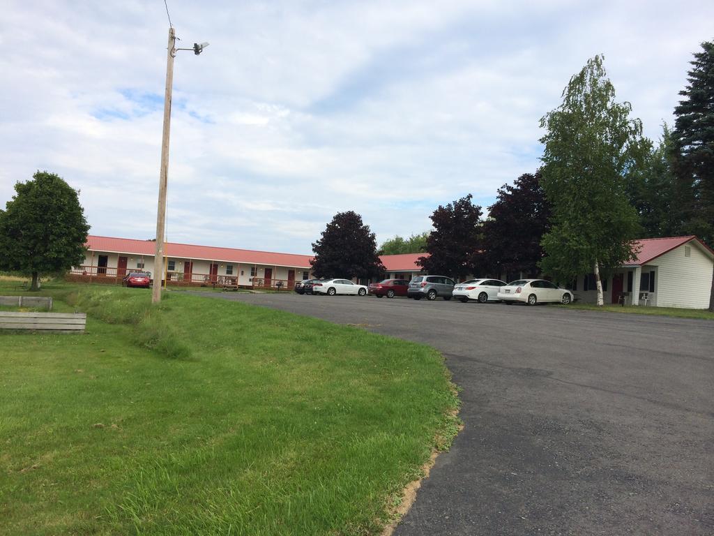 Port Lodge Motel Pulaski Exterior foto